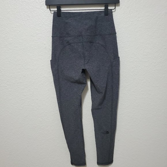 The North Face Motivation Hi-Rise Pocket 7/8 Tight Gray leggings - Picture 5 of 11
